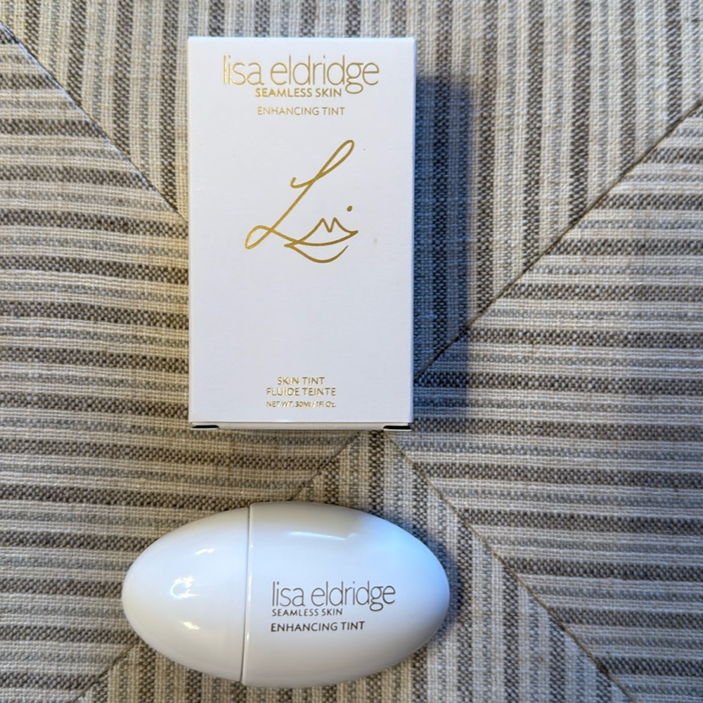 Lisa Eldridge seamless skin enhancing tint T6.5
